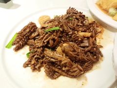 爆炒腰花-闫府私房菜·百年鲁菜(恒隆店)