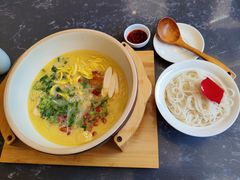 -云南荟·湖畔领宴(领事馆店)