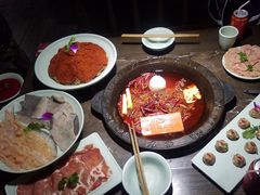 -红九格老火锅(三峡广场店)