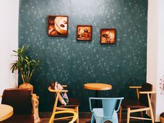 -WOW coffee