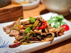 彝族手撕美人椒拌牛肉-云海肴·汽锅鸡·云南菜(高德置地店)