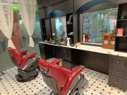 -老男孩男士理容馆·理发·烫染·修面