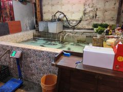 -鱼窝棚柴火铁锅炖(富山屯店)