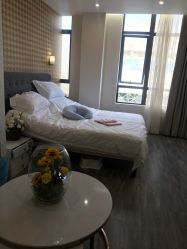 -海豚湾高端月子会所(黄浦店)