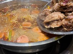 -肖肖酸萝卜鱼火锅(总店)