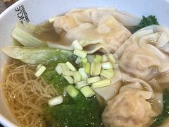 鲜虾云吞面-食大利香港茶餐厅(南亚风情第一城店)