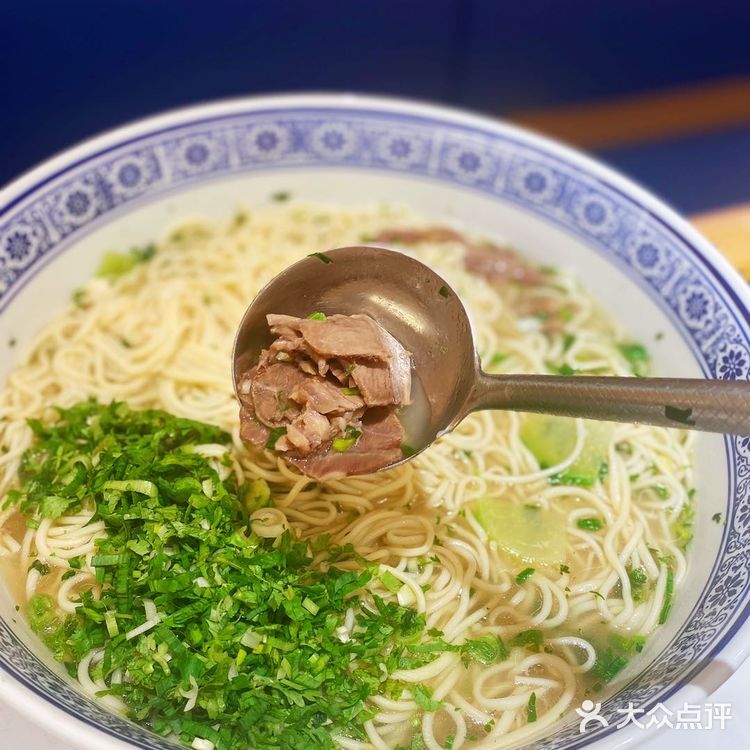 探店风靡上海的陈香贵兰州牛肉面嘉定万达新店