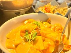 -大头虾越式风味餐厅(光明广场店)