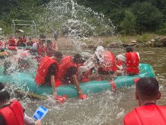 -红河谷漂流