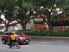 -麦当劳(东方时代广场分店)