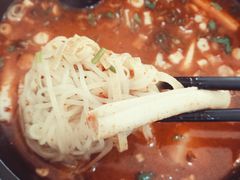 过桥米线-米线源过桥米线(西二路总店)