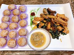 -景月阁空中食府(希尔顿酒店)