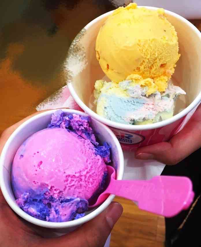 芭斯罗缤(青岛万象城店)-"总体来说还好,可以免费品尝,两个球有团购.