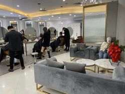 点击看大图 -八佰伴8008星级形象店