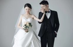 -上花轿婚纱摄影