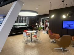 -上海永达奥诚奥迪4S店(申江路店)