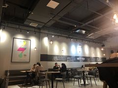 大堂-HELLO 27 意面·沙拉·帕尼尼