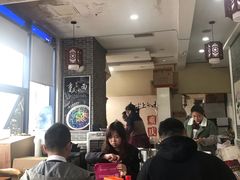 大堂-忆碗面(华新街店)