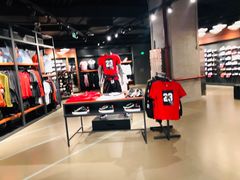 -耐克(恒隆广场店)