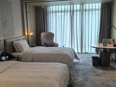 -深圳国际会展中心希尔顿酒店(前海华发冰雪世界店)