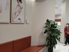 -HIMO海马体照相馆(上海华润CP静安店)