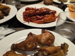 -大中华希尔顿酒店-念自助餐·嗨啤·小龙虾