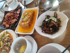 -隔壁老王·家常云南菜(花巷店)