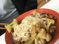 -同济大学本部学苑饮食广场