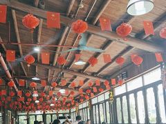 -鲤鱼塘农家山庄