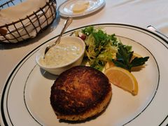 招牌蟹肉饼-Wolfgang’s Steakhouse 沃夫冈牛排馆(上海白玉兰广场店)