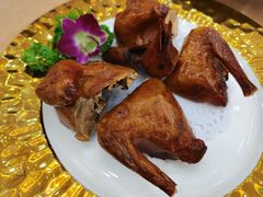石岐乳鸽-轩记海鲜餐厅·四十五年老字号·经典粤菜(西区彩虹店)