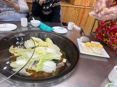 -屯老二农家铁锅炖·行业领军者(梅江店)