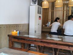 大堂-韩邦朝天锅