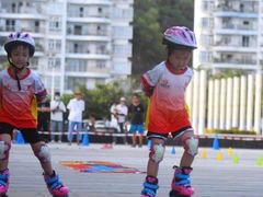 -悦动体能篮球羽毛球网球(三里河店)