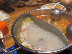 -快活林酸汤鱼鲜品火锅店(甲秀楼店)
