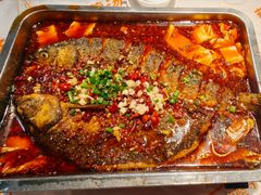-老街烧烤大排档·地道湖北菜·龙虾馆(汉口火车站店)