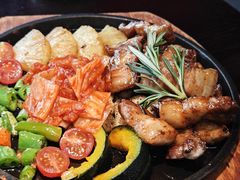 -Fuzzy Bistro 浮几韩餐·茶酒馆