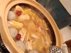 生蚝鸡煲-粤来记·啫啫煲·点心(日月光店)