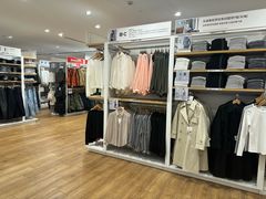 -优衣库(上海虹口龙之梦店)