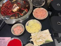 -洞亭火锅(防空洞总店)