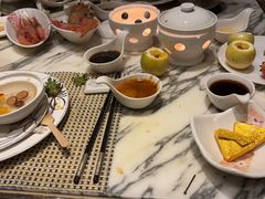 -雍和会海鲜姿造自助(湖东路店)