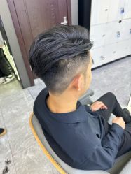 -藤野造型烫发染发