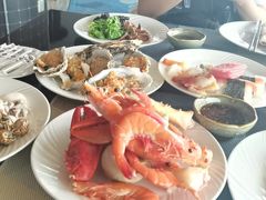 -宝利来国际大酒店-凤凰阁旋转餐厅