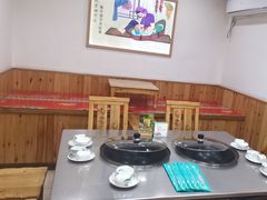 -屯老二农家铁锅炖·行业领军者(梅江店)