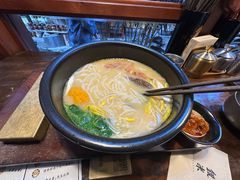 -银米·云南传统过桥米线(双廊黑金冠店)