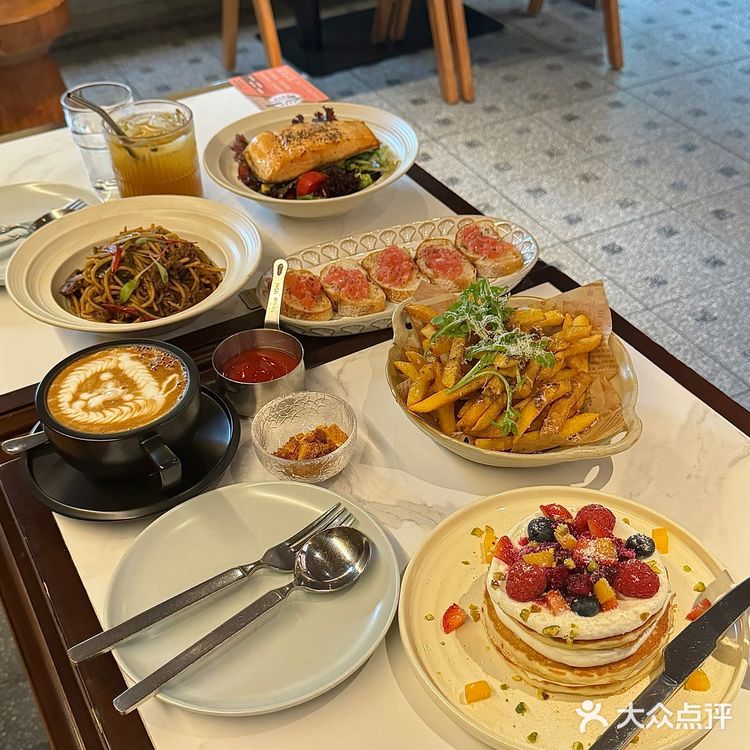 🦙羊羊陪伴的高颜值小酒馆🥞