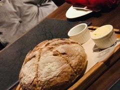 -恰餐厅及酒吧 CHAR Bar & Grill (北京丽都皇冠假日店)