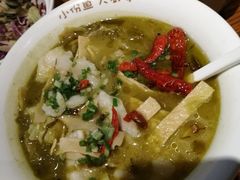 -渝是乎酸菜鱼·川渝小炒(新世界百货望京店)