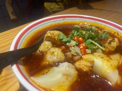 -八二小区抄手(龙湖上城天街店)