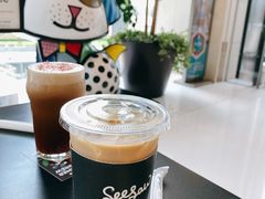 栀子花梨香拿铁-Seesaw Coffee(环贸iapm店)
